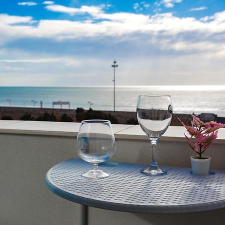 Poseidon Beach Apartment & Parking By Cadiz4Rentals المظهر الخارجي الصورة